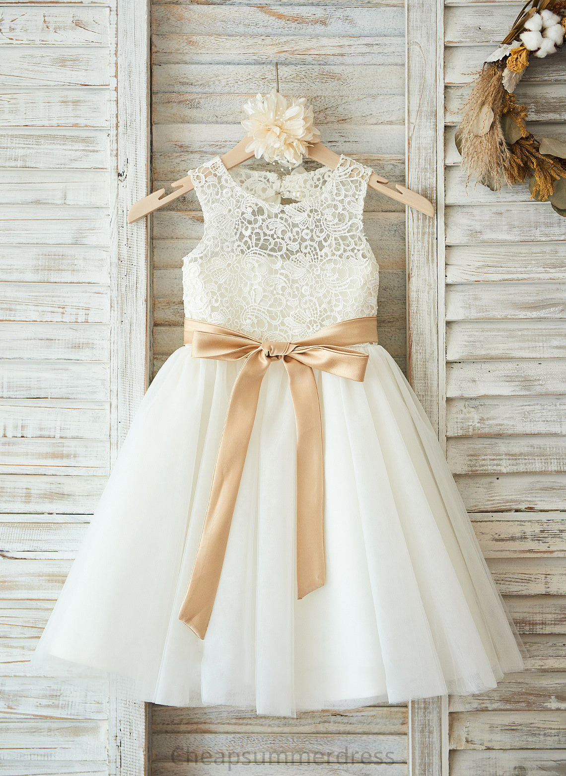 A-Line Scoop Sash Knee-Length With Junior Bridesmaid Dresses Tulle Jennifer Neck Bow(s)