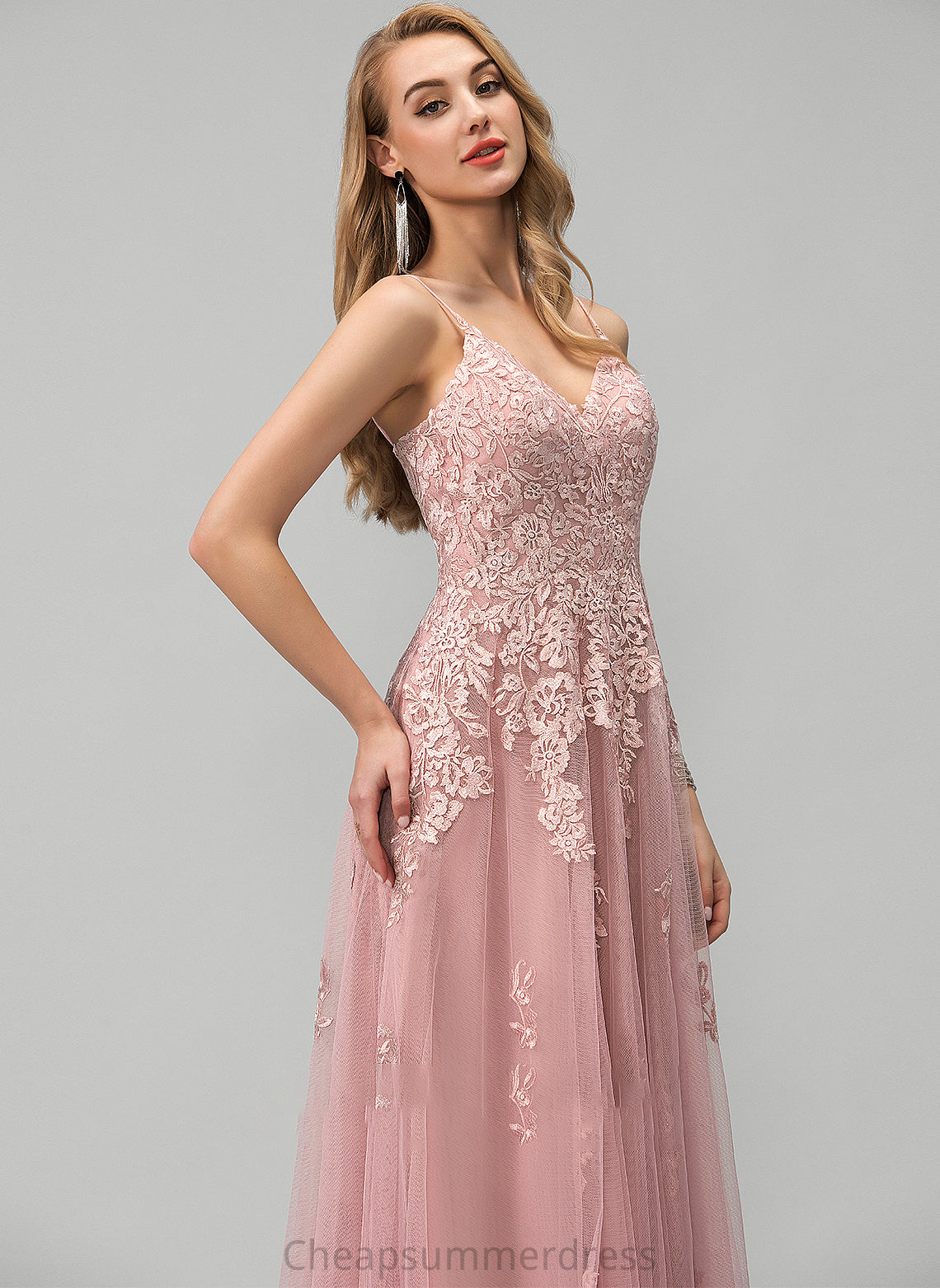Tulle Ball-Gown/Princess V-neck Lace Floor-Length With Prom Dresses Natalia